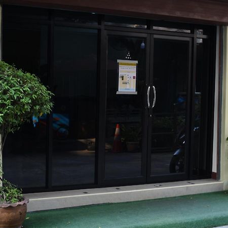 Chaiwat Guesthouse بانكوك المظهر الخارجي الصورة